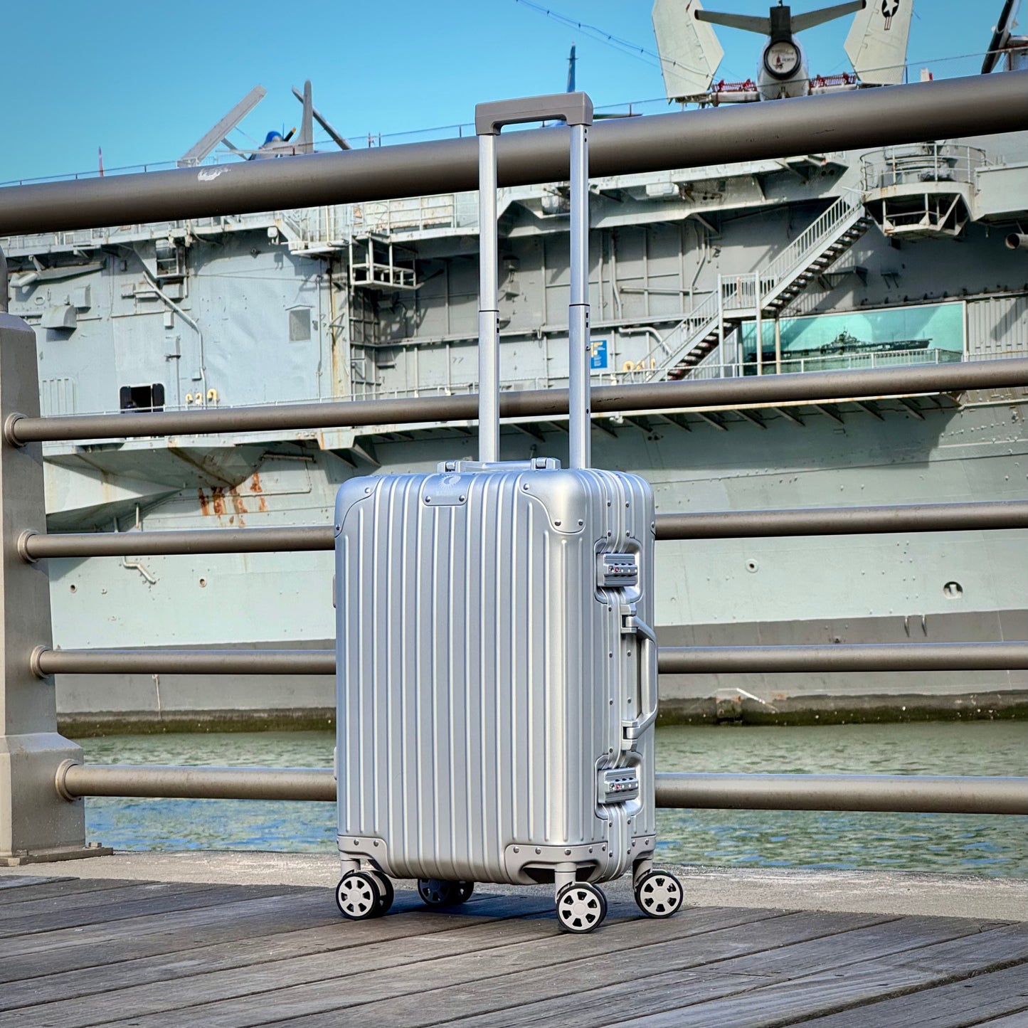 Atlas 20" Carry-On Silver