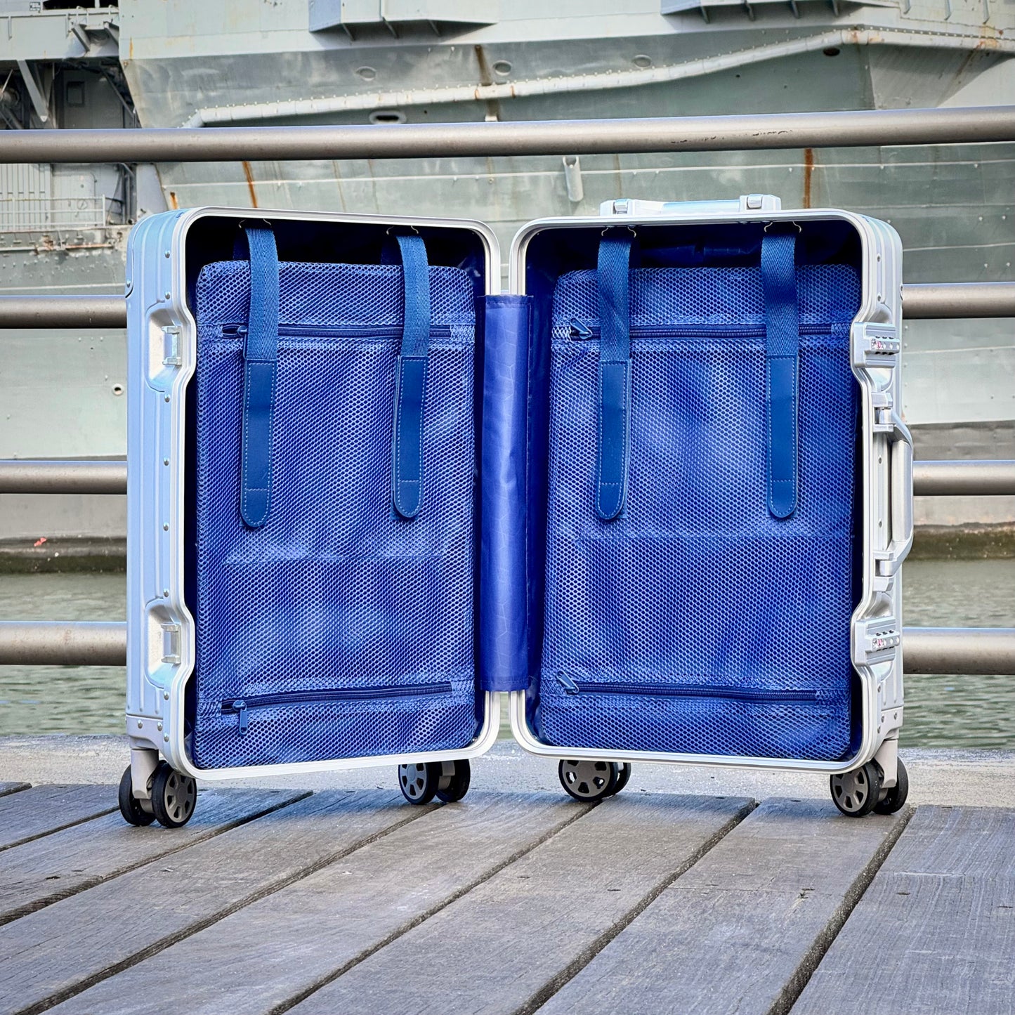 Atlas 20" Carry-On Silver