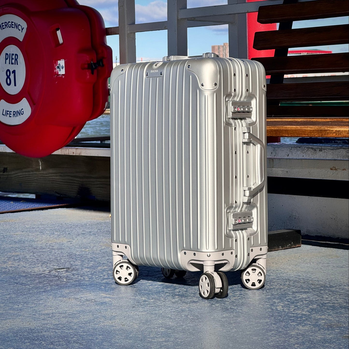 Atlas 20" Carry-On Silver