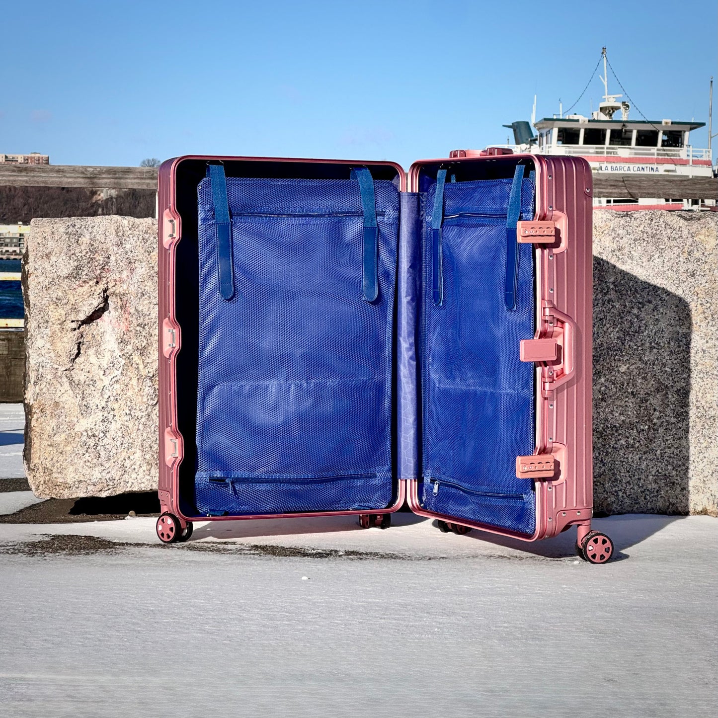 Atlas 29" Check-In Pink